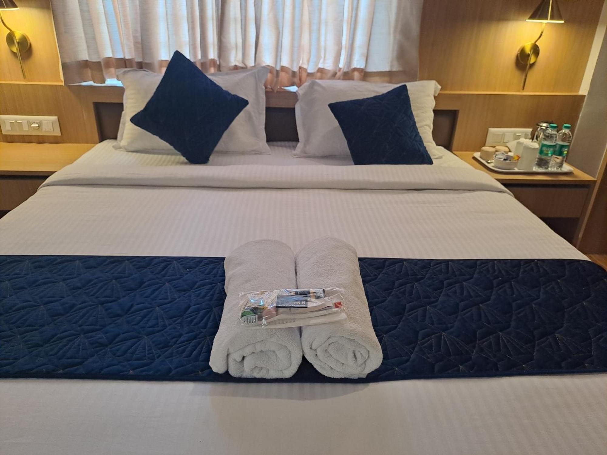 Sky Inn Mysore Buitenkant foto