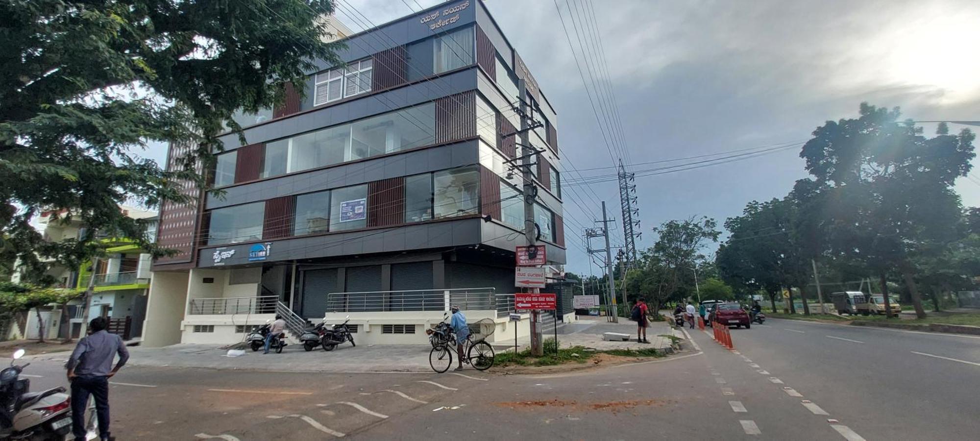 Sky Inn Mysore Buitenkant foto