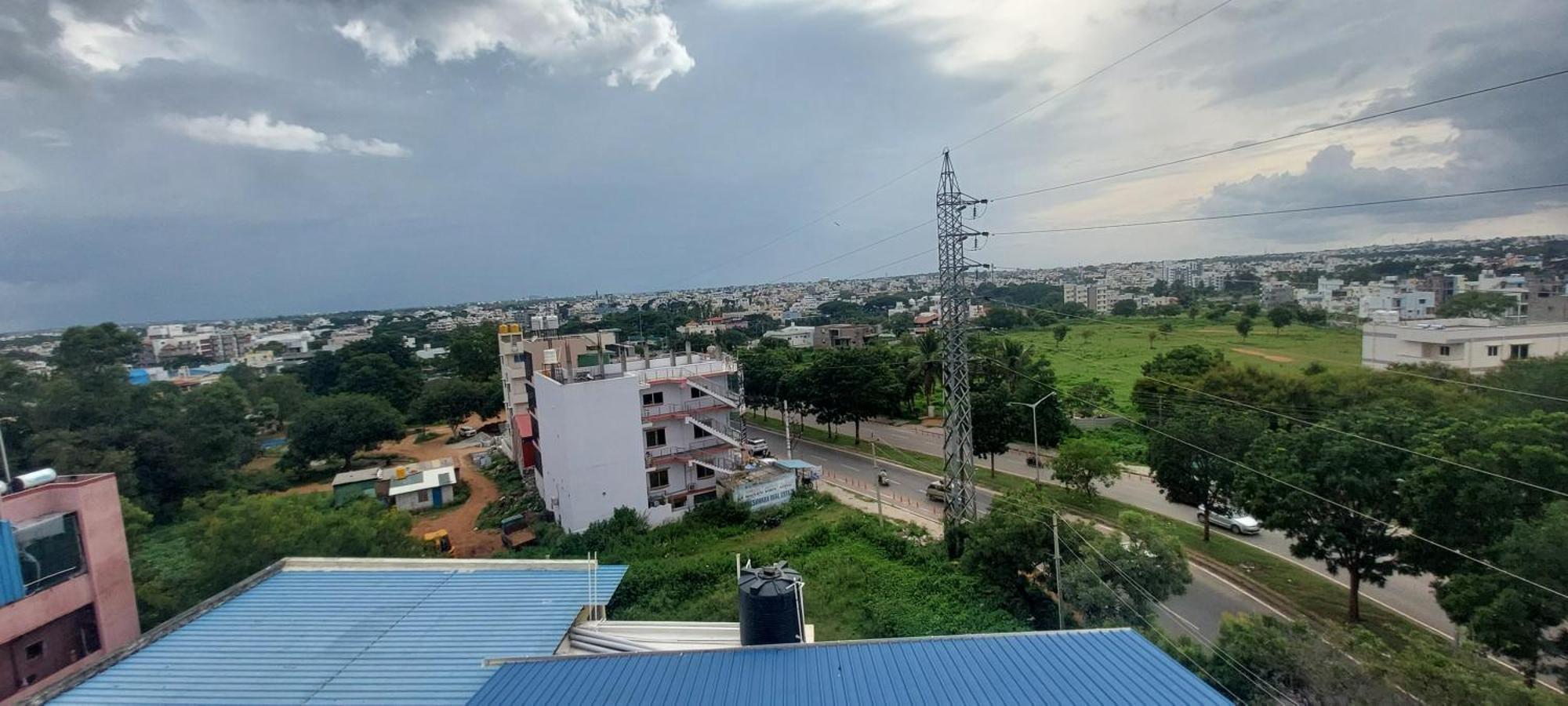 Sky Inn Mysore Buitenkant foto